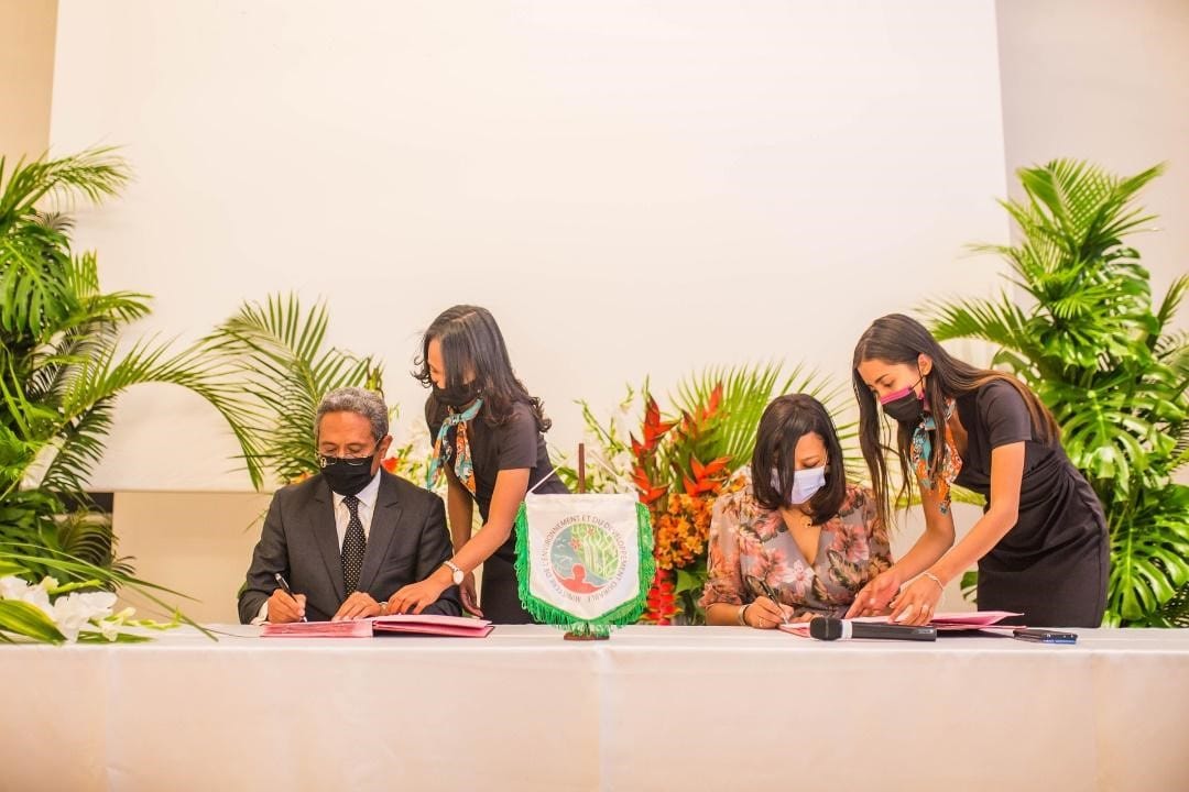Signature d’un Protocole d’Accord entre le Ministère de l’Environnement et du Développement Durable et Imperial Brands Madagascar sur le Projet Madagasikarantsika